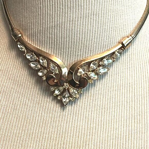 Vintage Crown Trifari Philippe GOLD & Rhinestone Marquis Stone Choker Necklace - Picture 2 of 15